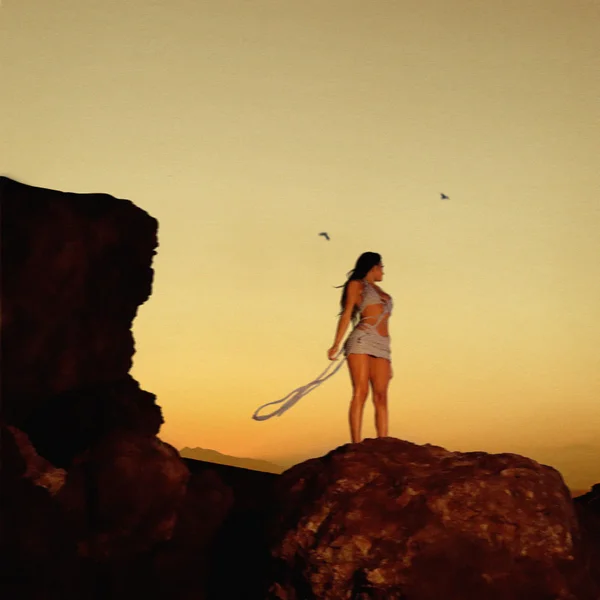 Elle Eliades – Utopia