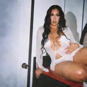 Queen Naija – rain…