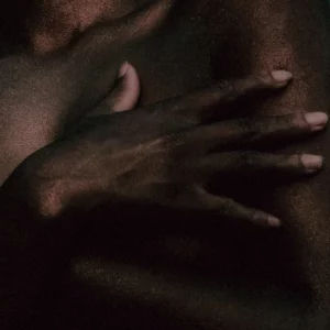 Ye Ali – Contagious ft. Pino